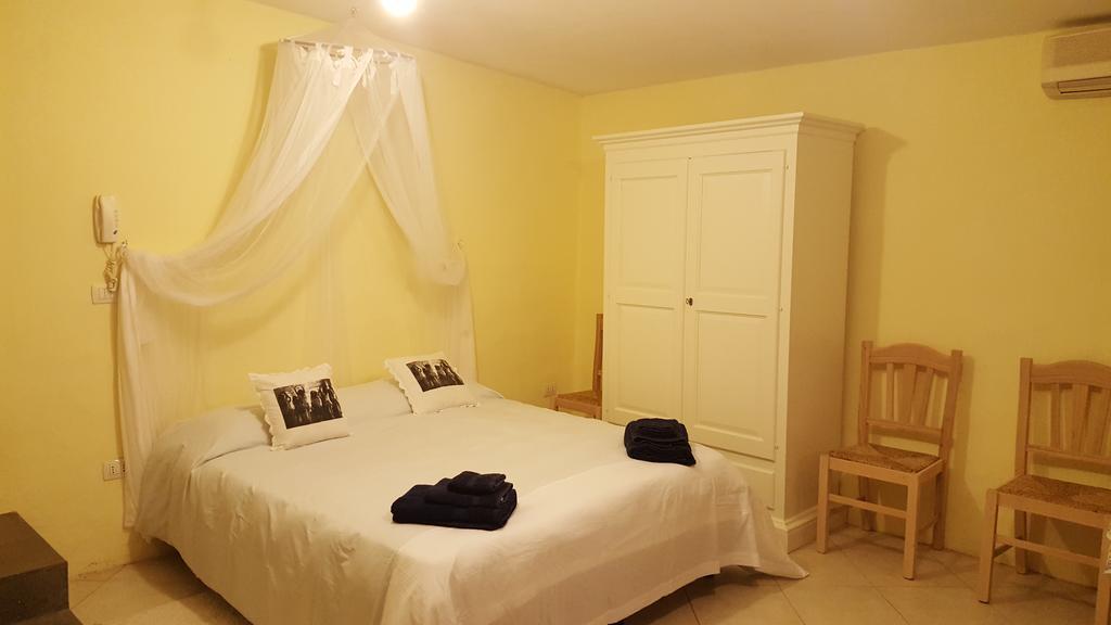 Borgo Degli Ulivi Depandance Villa Capoterra Exteriör bild